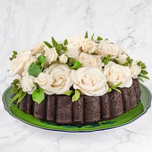 STEFAN’S FLOWER CAKE – BOLO DE ROSAS BRANCAS